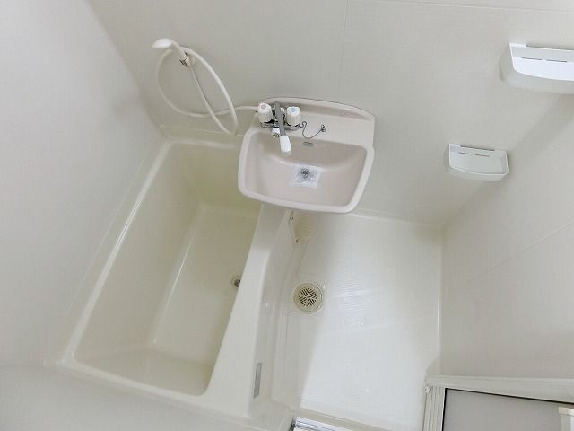 ｄｕｅ　ＥＮＩＫＥＳの浴室