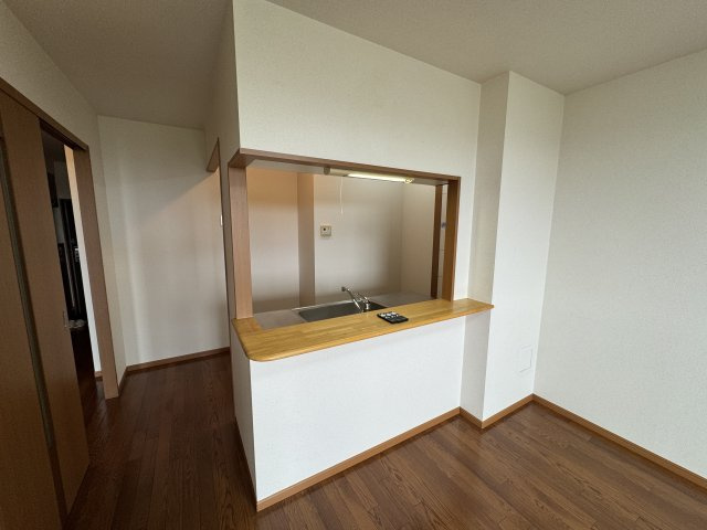 Vuela Aの内装|カウンターキッチン