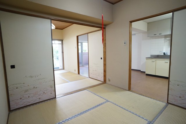 コープ野村宝塚の内装