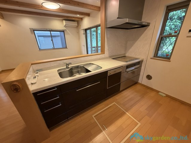 秦野市南が丘4丁目　中古戸建のキッチン