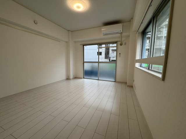 世田谷区南烏山１丁目の賃貸マンションの居間・リビング