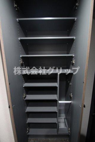 Le'a横濱井土ケ谷弐番館の収納