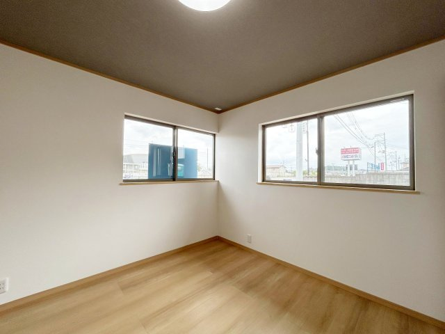 中古戸建　岩瀬郡鏡石町岡ノ内　第一小・鏡石中の洋室|〈リフォーム済み〉