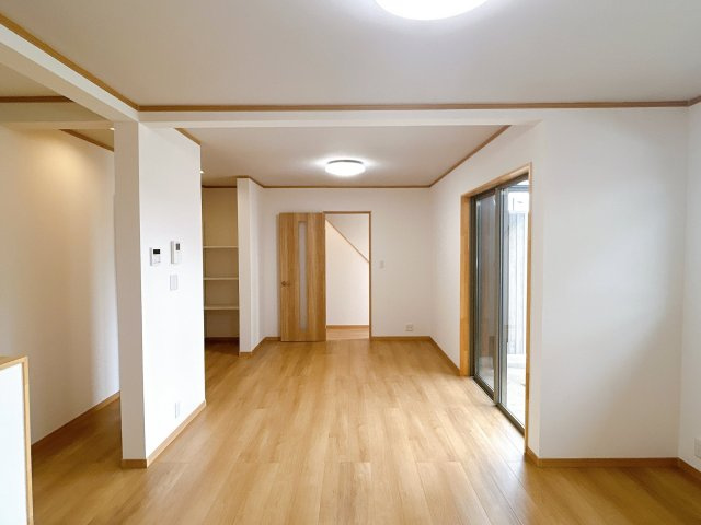 中古戸建　岩瀬郡鏡石町岡ノ内　第一小・鏡石中の居間・リビング|〈リフォーム済み〉