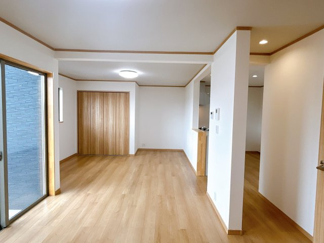 中古戸建　岩瀬郡鏡石町岡ノ内　第一小・鏡石中の居間・リビング|〈リフォーム済み〉