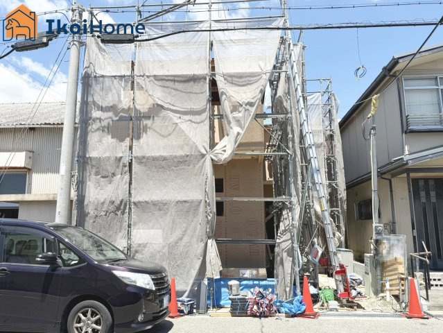 明石市藤が丘1丁目　5期　新築戸建のエントランス|山電「藤江」まで徒歩7分！LDK19.7帖の三面採光で陽当り・通風良好！前面道路広々約10ｍ！