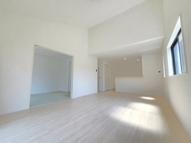 新築　太田市南ヶ丘町第2　1号棟　Cradle Gardenの居間・リビング|新築　太田市南ヶ丘町第2　1号棟　Cradle Garden