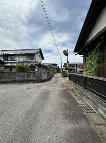 土地　溝口中の前面道路含む現地写真