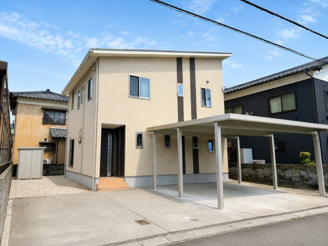 敦賀市ひばりヶ丘中古住宅Tの外観