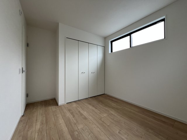 昭島市福島町　新築戸建全1棟の洋室|【洋室2】収納スペース
