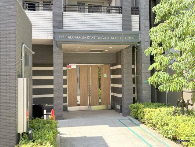 エスリード難波ステーションゲートノーステラス　仲介手数料無料のエントランス