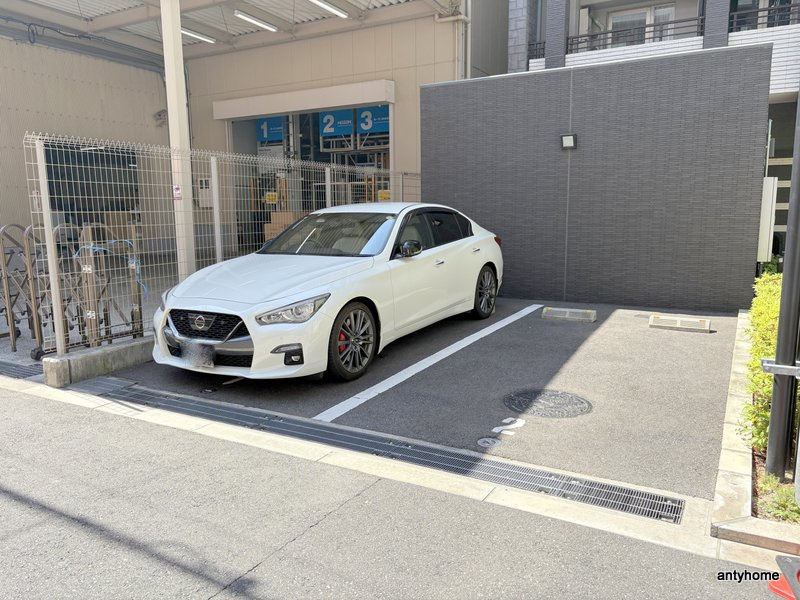 エスリード難波ステーションゲートノーステラス　仲介手数料無料の駐車場
