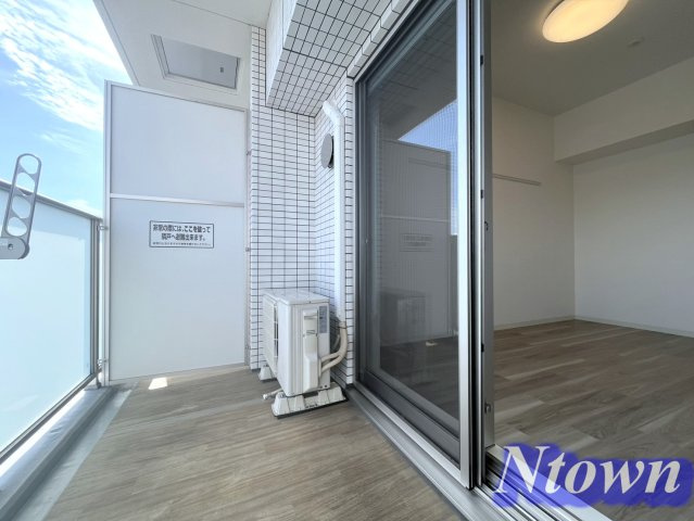 【バルコニー】 | プレサンスNAGOYA本陣 | 開放的で明るい空間を演出してくれるバルコニーです
