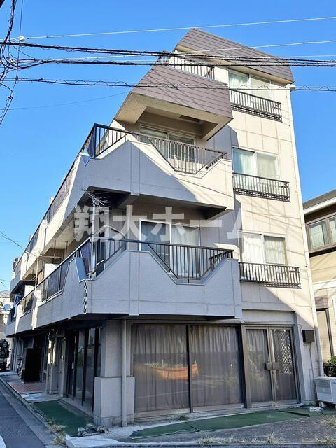 マンション東尾久二葉の外観