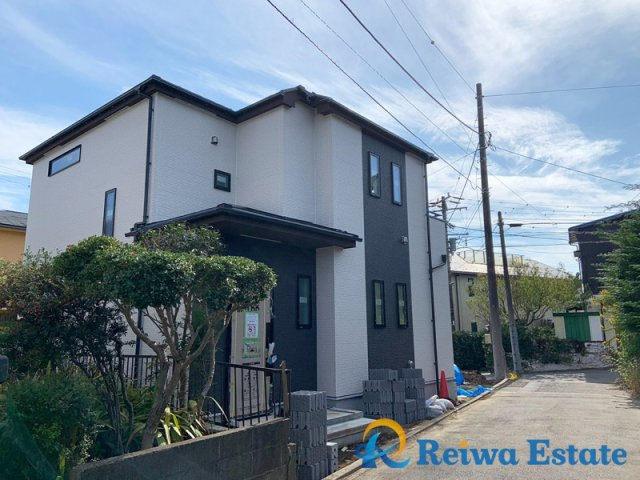 新築戸建　茅ヶ崎市香川2丁目の前面道路含む現地写真