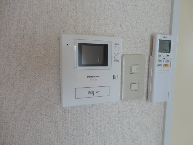【TVモニター付きインターフォン】