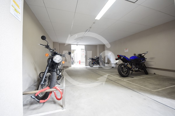 アーデンタワー本町イーストのその他共用部分|アーデンタワー本町イースト　バイク置き場