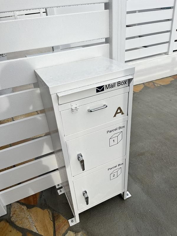 グランドール石崎のエントランス|宅配BOX付で荷物の受取に便利です★