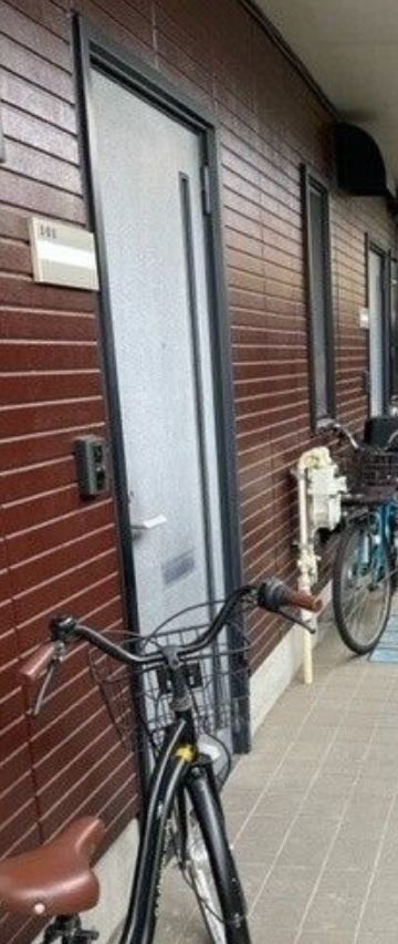 ガーデンハイツの玄関