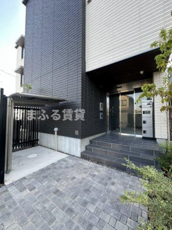 【エントランス】 | レフィシア城南　安城市城南町