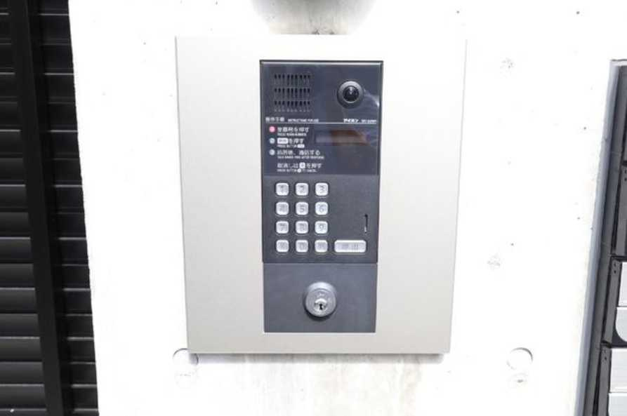 三茶レジデンス　築浅　駅近　ネット0　宅配BOXのセキュリティ