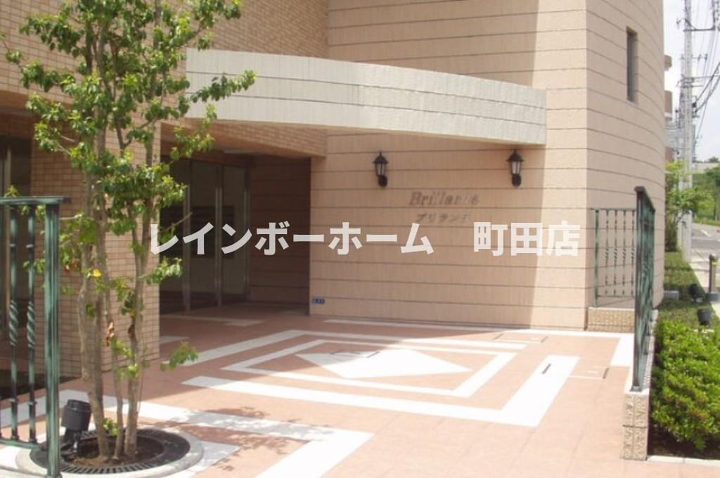 ブリランテ ※初期費用分割あと払いサービス利用可能物件のエントランス