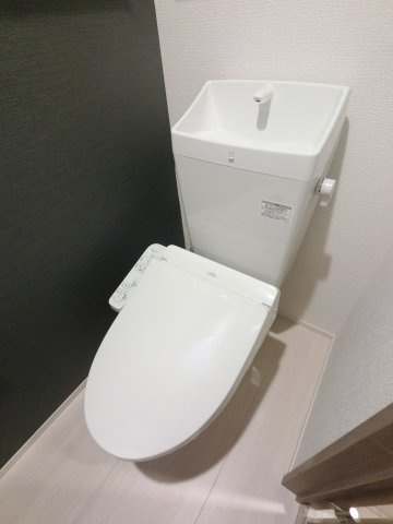 D-ROOM神明町Ⅱ Bのトイレ
