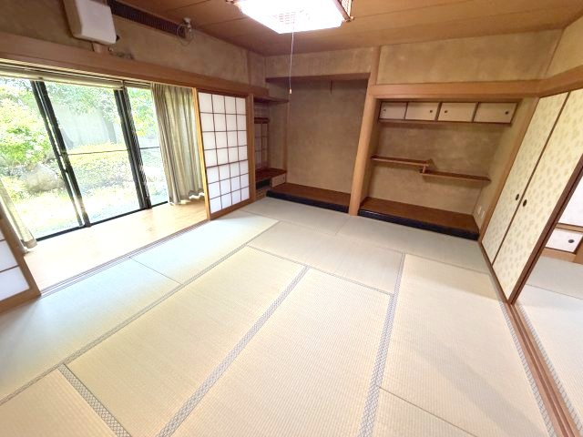 【寝室】 | ベルヴィ本山中町
