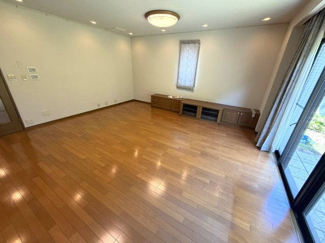 【居間・リビング】 | ベルヴィ本山中町