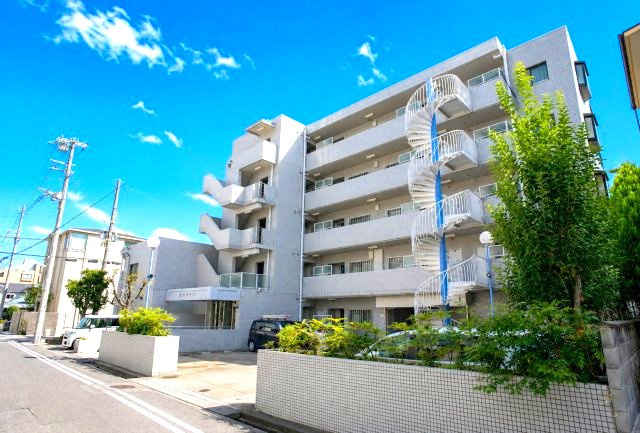 【外観】 | ベルヴィ本山中町