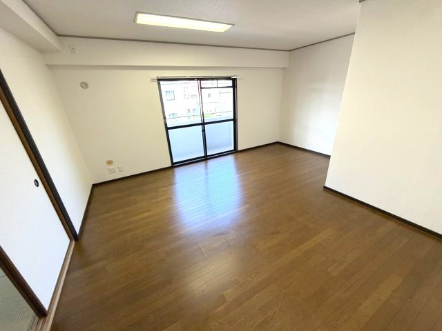 【居間・リビング】 | ベルヴィ本山中町