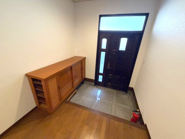 【玄関】 | ベルヴィ本山中町
