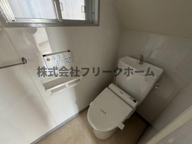 三鷹市下連雀４丁目の賃貸マンションのトイレ