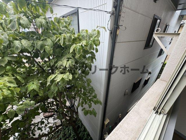 三鷹市下連雀４丁目の賃貸マンションのバルコニー