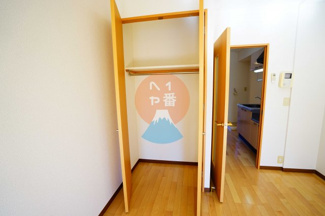 【収納】 | エトワール | お洋服もかけられますね