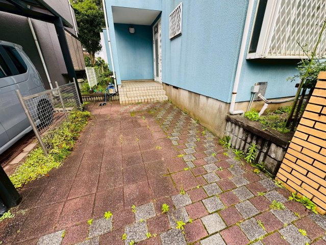日吉台6丁目　売戸建ての駐車場