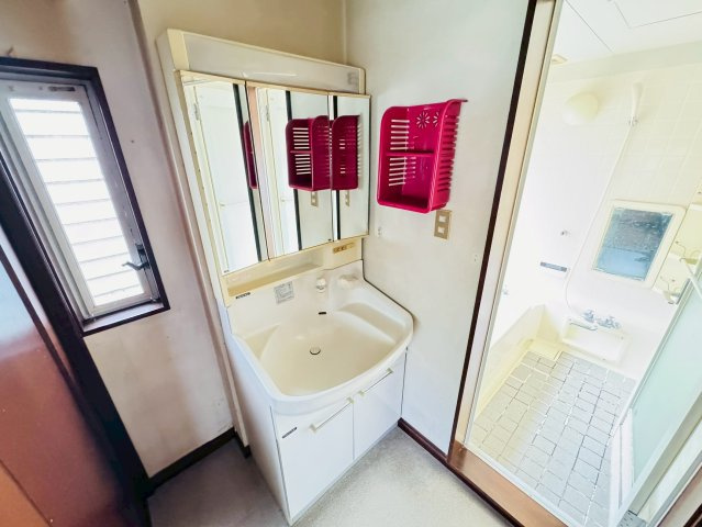 日吉台6丁目　売戸建ての独立洗面台