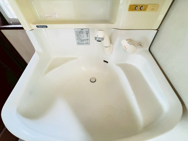 日吉台6丁目　売戸建ての独立洗面台