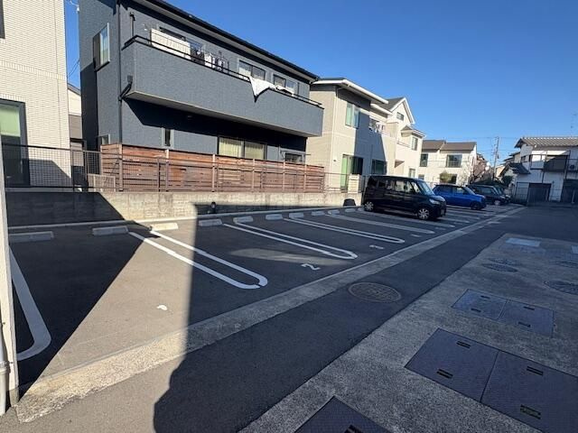 鎌ヶ谷ハイツの駐車場