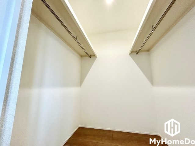 守山区森孝　3期のキッチン|広々キッチンで料理がもっと楽しく♪ 3口コンロ完備！