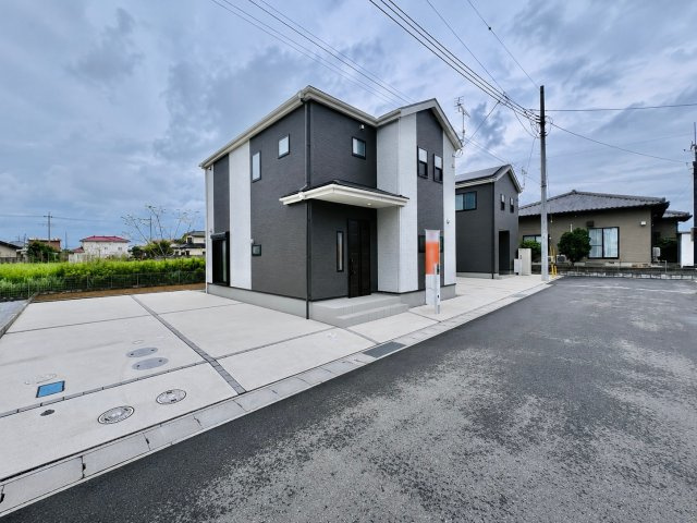伊勢崎市境保泉の前面道路含む現地写真|閑静な住宅地で駐車も楽々♪