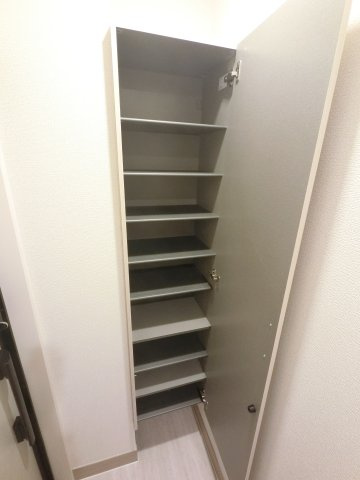 D-ROOM神明町Ⅱ Bの収納