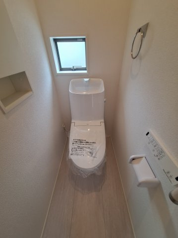 GRAFARE 高崎市石原町3期 2号棟のトイレ|現地撮影