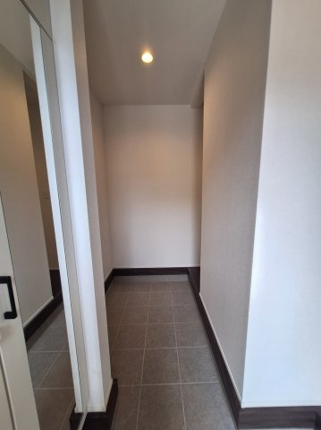 GRAFARE 高崎市石原町3期 2号棟の玄関|現地撮影