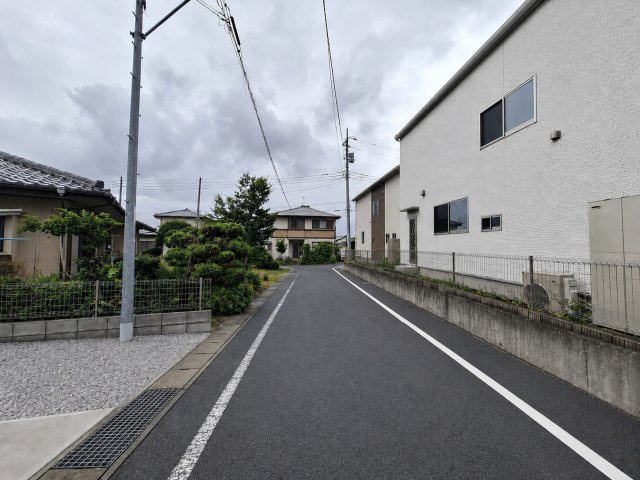 GRAFARE 高崎市石原町3期 2号棟の前面道路含む現地写真|現地撮影
