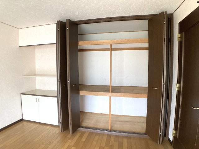 鈴蘭泉台第２ハウス1号棟の収納|各部屋に収納スペース完備してます