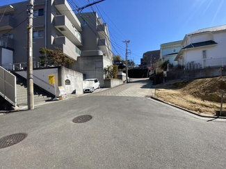  | 東側前面道路 