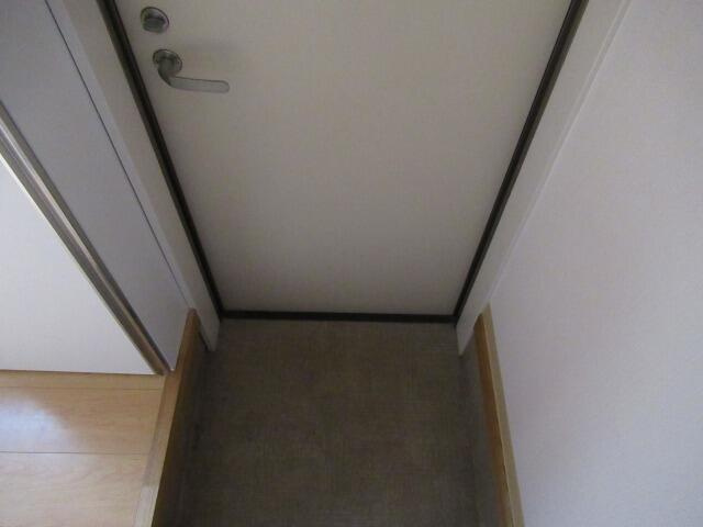 【玄関】 | ウェル田園調布 | 他の部屋の写真使用してます 