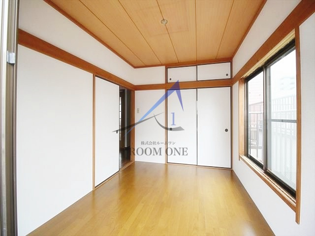 神谷ビルの居間・リビング|洋室のお部屋です。