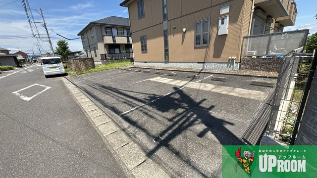 ベリーズスクエアサウスの駐車場